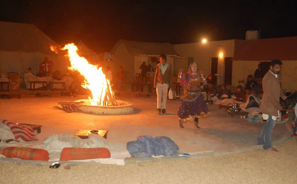 desert-camping-in-jaisalmer-desertsprings